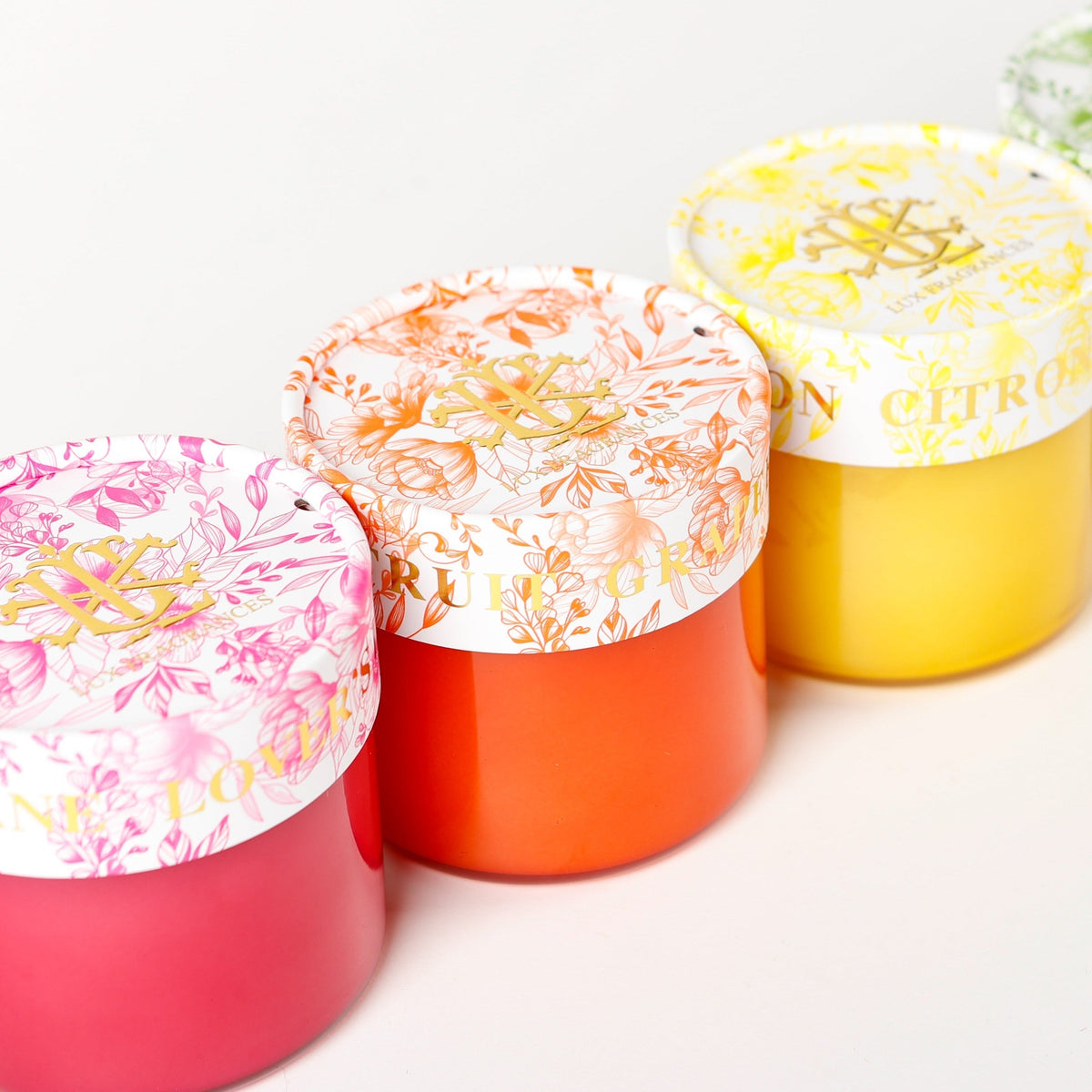 Grapefruit 15 oz. 2-Wick Spring Lidded Candle