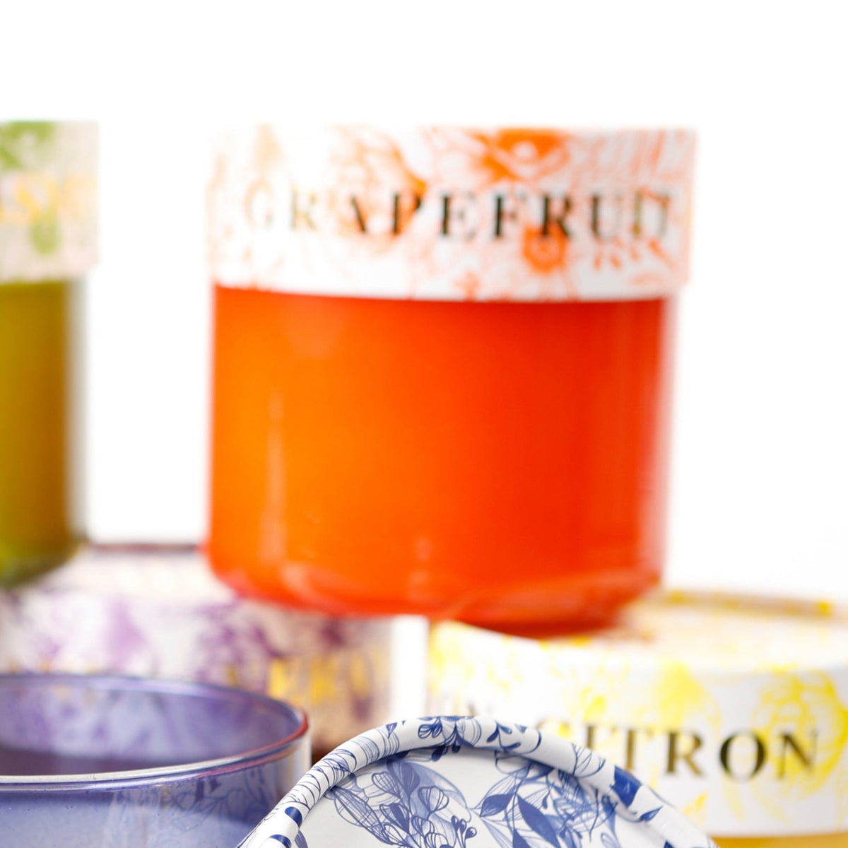 Grapefruit 15 oz. 2-Wick Spring Lidded Candle