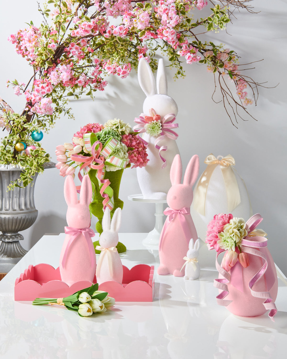 18.5" PALE FLOCKED BUNNY-PINK