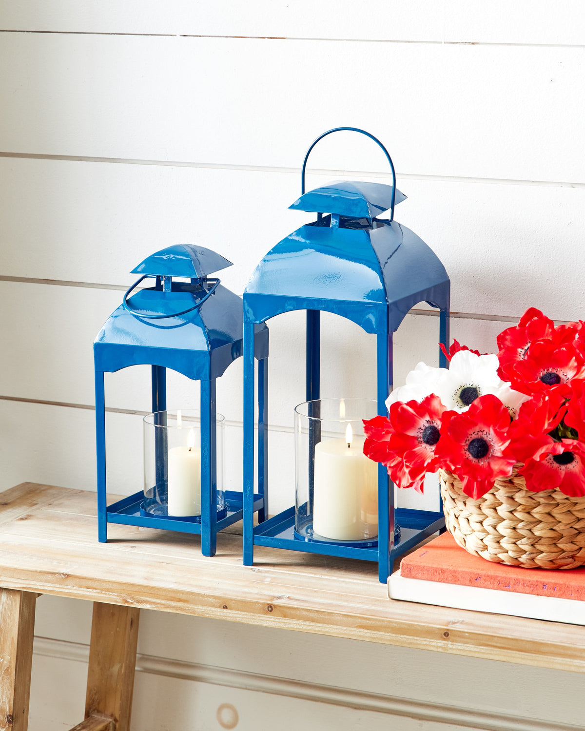 13.75" BLUE LANTERN