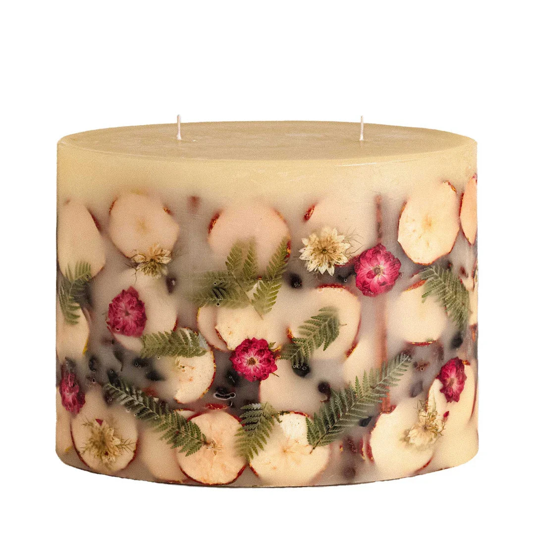Rosy Rings Centerpiece Botanical Candle - Spicy Apple